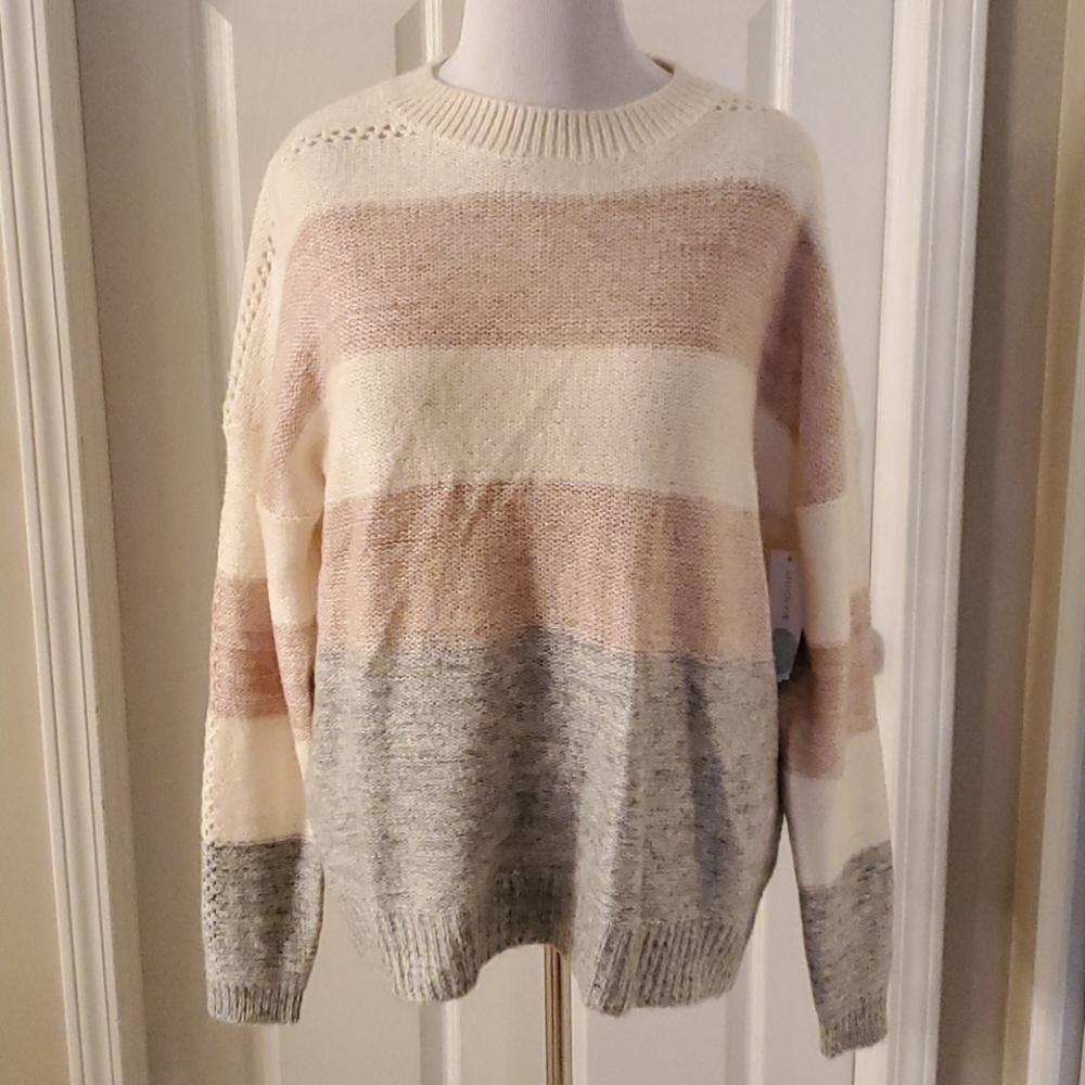 Beautifully detailed Fate Sweater NWT